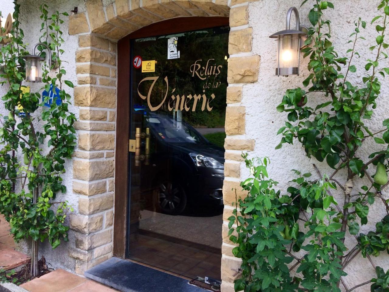 Hotel La Venerie Virton Ngoại thất bức ảnh