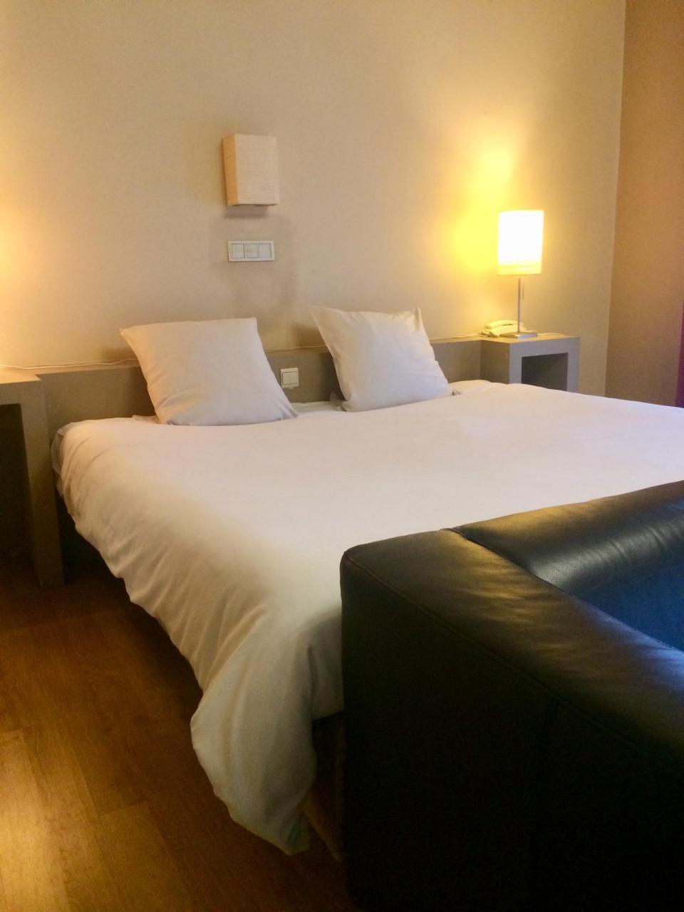 Hotel La Venerie Virton Ngoại thất bức ảnh