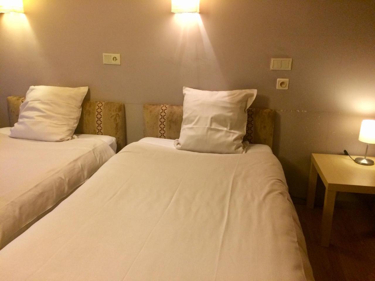 Hotel La Venerie Virton Ngoại thất bức ảnh